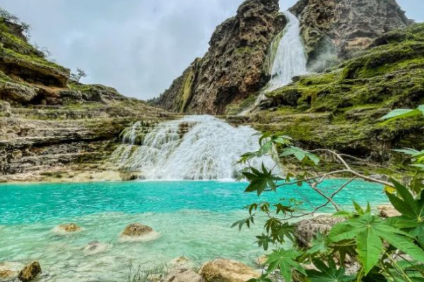 Salalah Hiking Trip: Ayn Ghyd Spring, Taqah Cliff Viewpoint & Wadi Darbat Trails